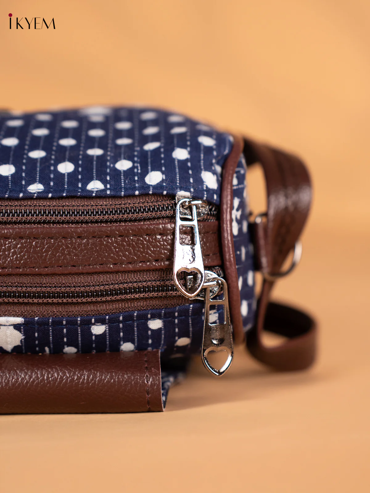 Printed Gusset & Flap Sling Bag - Blue - KN05154 - Image 3