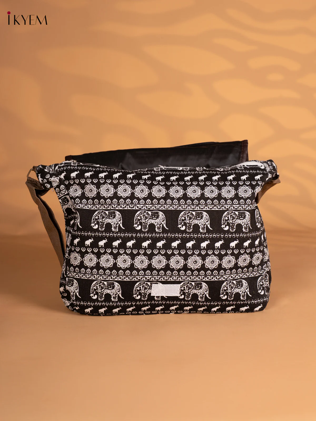 Elephant Design Crossbody Bag - Black - KN05174 - Image 2