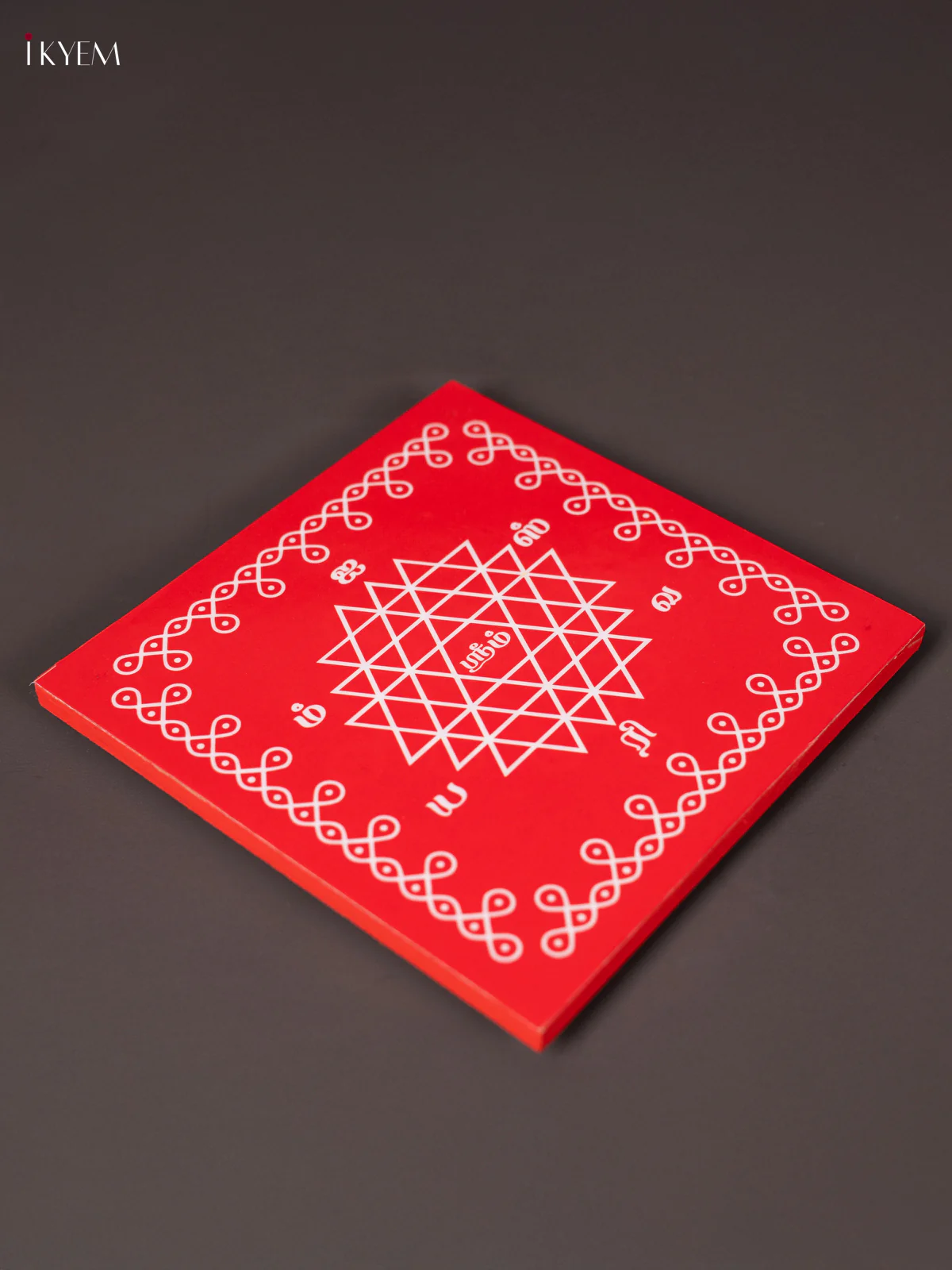 Aishwarya Kolam Wooden Square Manai - Red - (6x6) Inch - KN12121 - Image 3