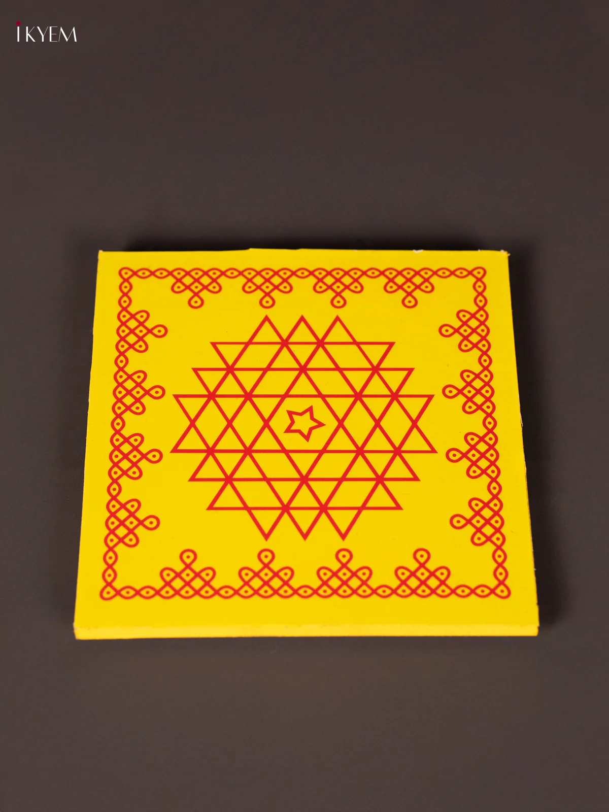 Aishwarya Kolam Wooden Square Manai - Yellow - (6x6) Inch - KN12122 - Image 2