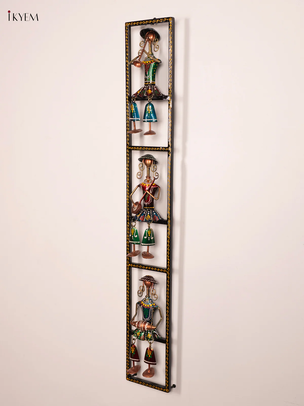 Hand-Painted Musician Women Vertical Metal Wall Frame - 33.5 Inch - KN12138 - Image 5