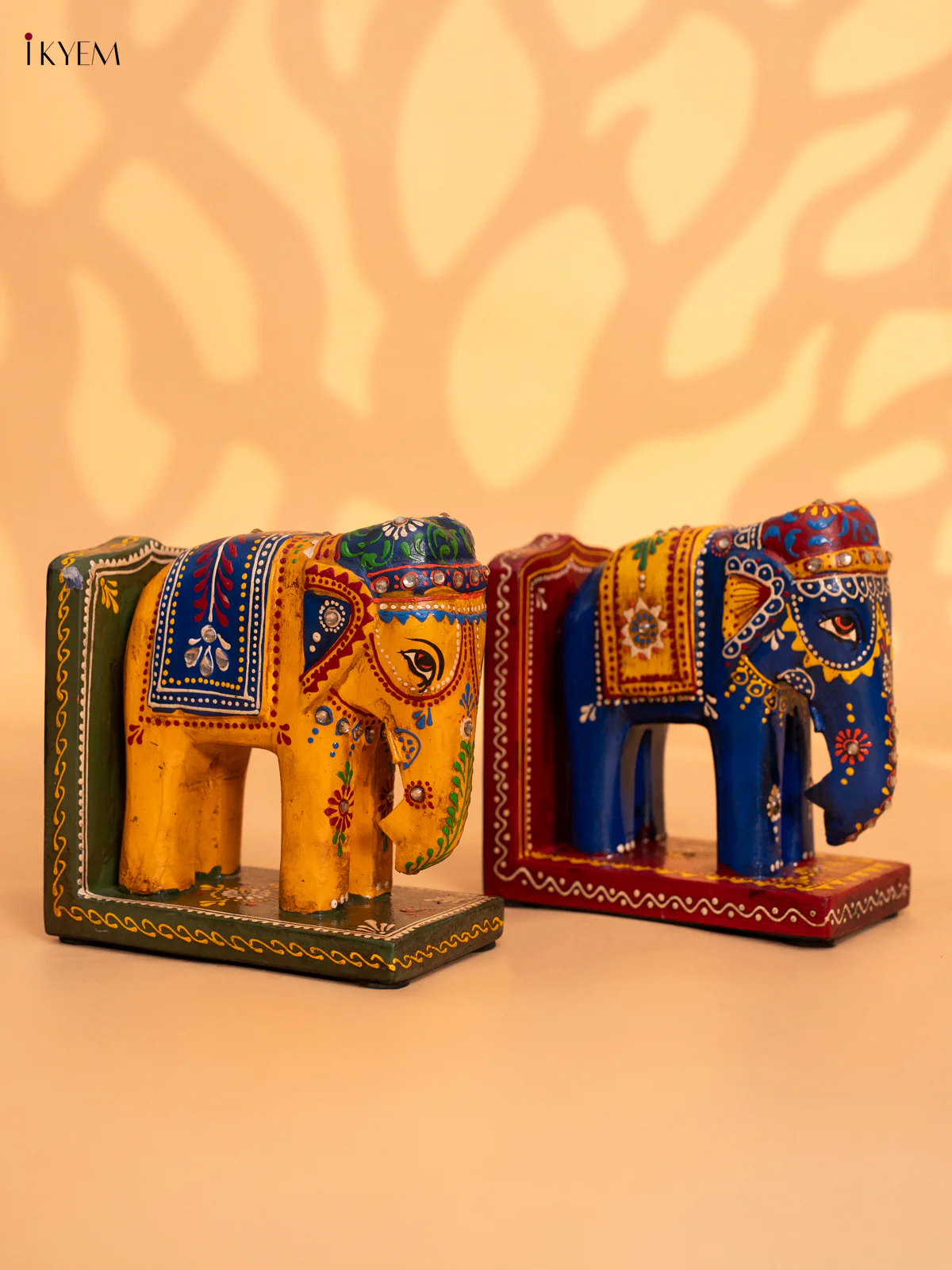 Hand-Painted Wooden Decorative Elephant Bookend - 7 Inch - KN12141 - Image 4