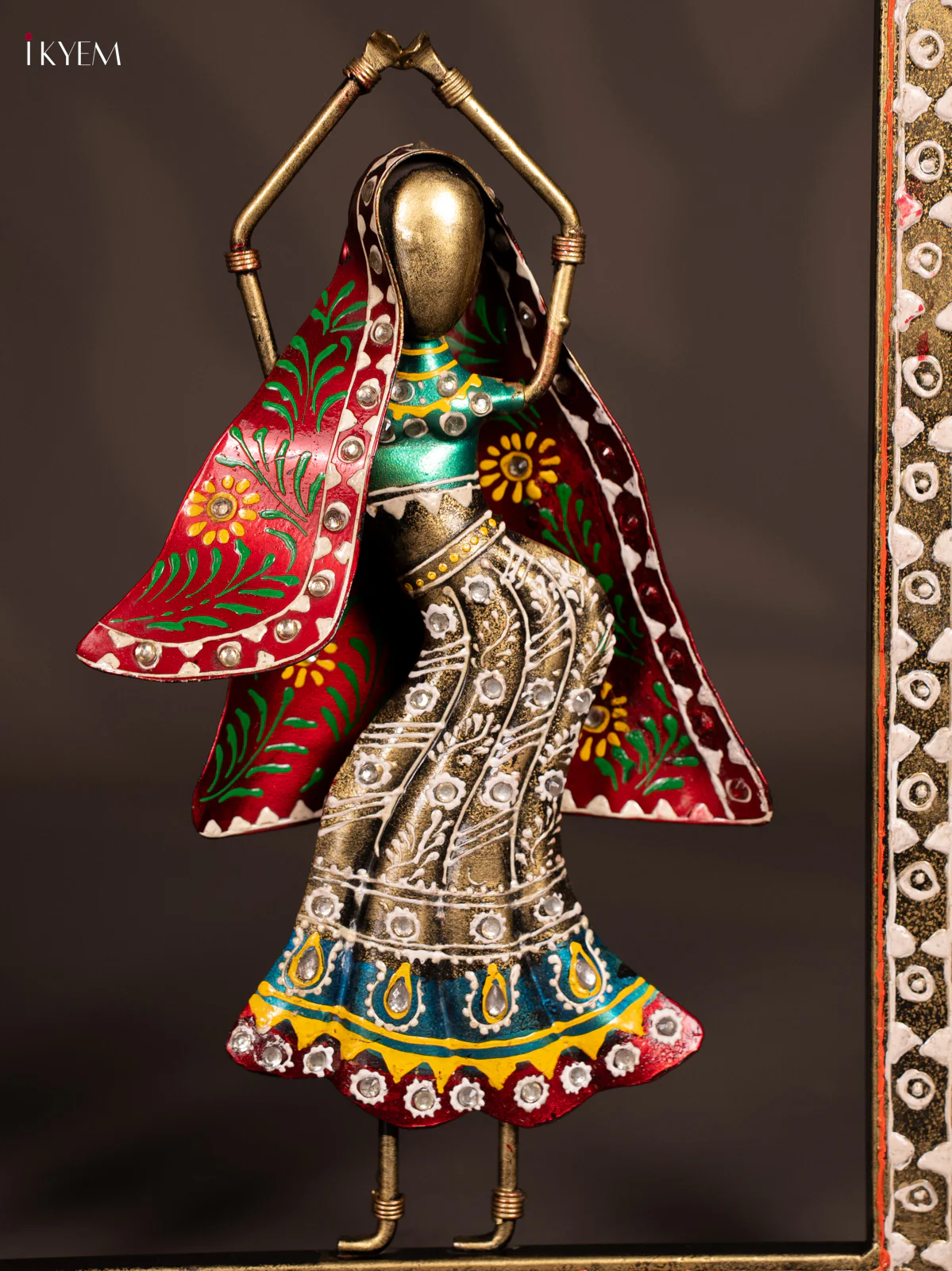 Hand-Painted Metal Dancing Couple Wall Frame - 15 Inch - KN12145 - Image 2