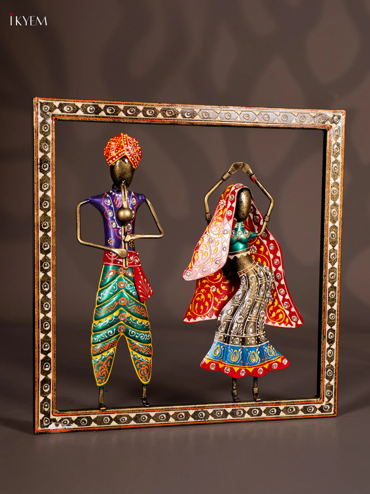 Hand-Painted Metal Dancing Couple Wall Frame - 15 Inch - KN12146 - Image 4