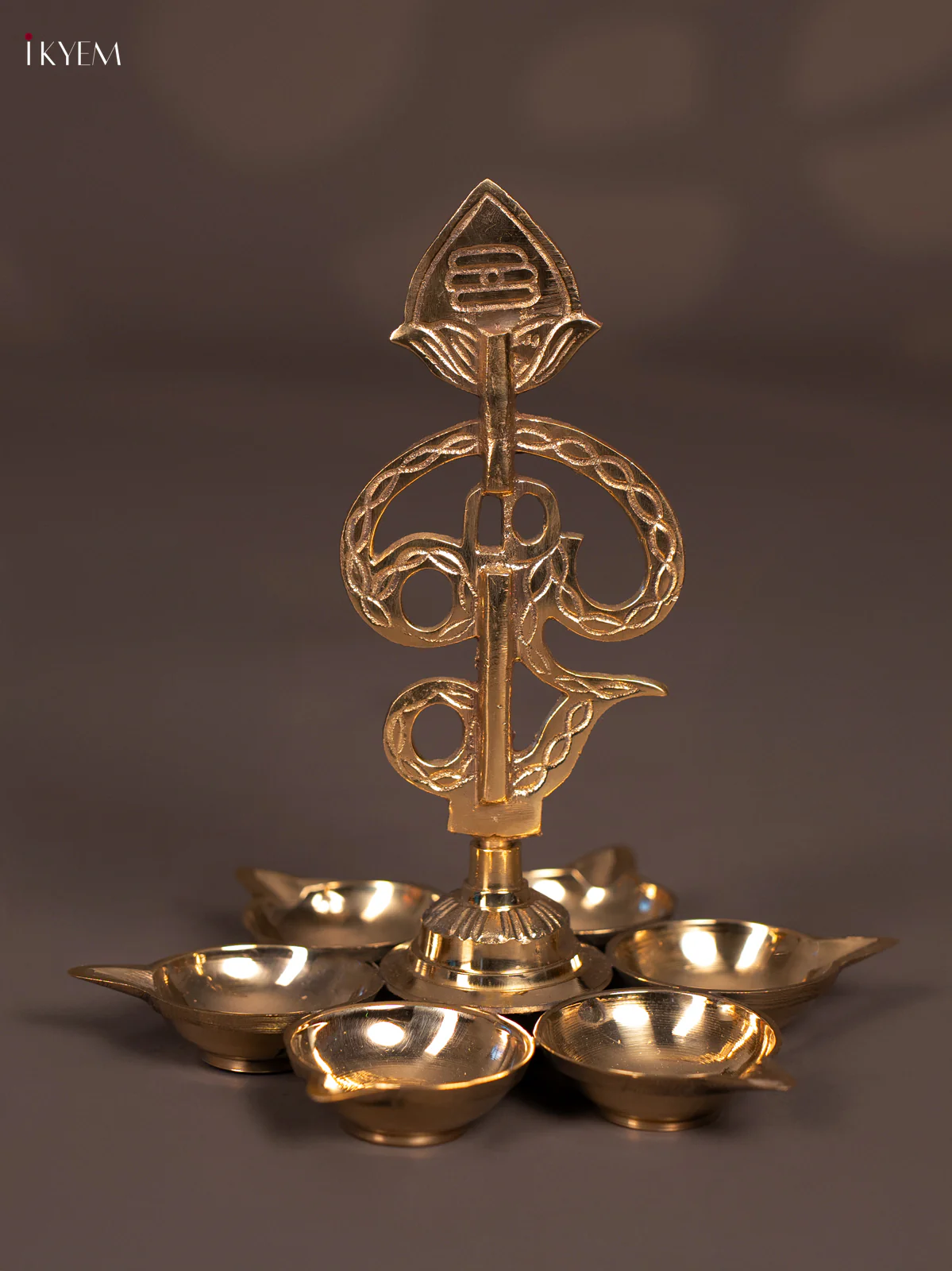 Brass Om Vel 6-Face Diya - 6.5 Inch - KN16128 - Image 4
