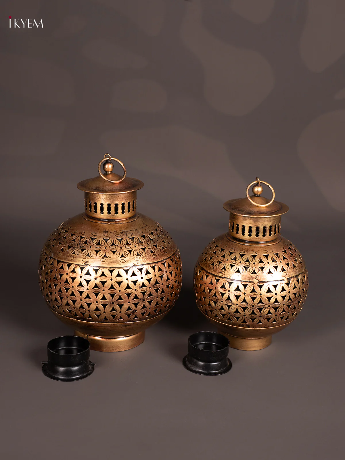 METAL PAINTED TEA LIGHT ROUND LANTERN - SET OF 2 - KN29176 - Image 2