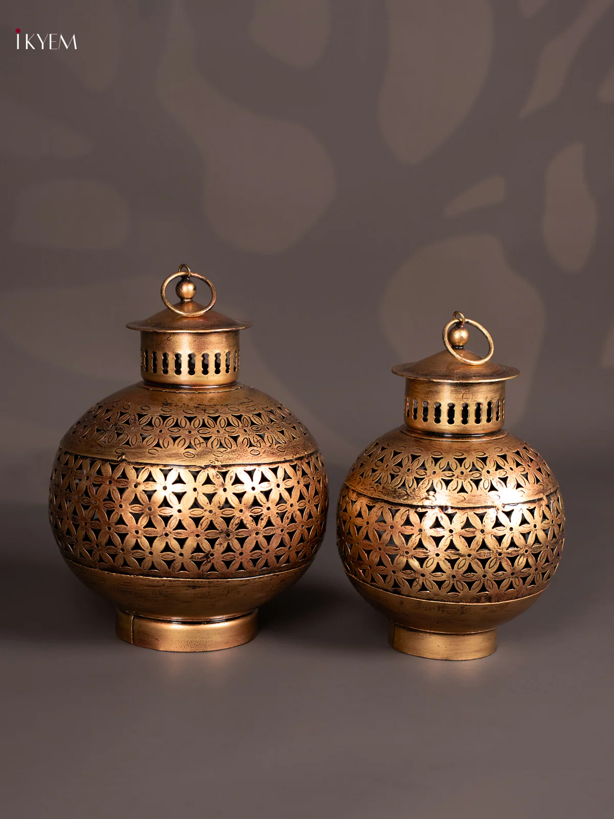METAL PAINTED TEA LIGHT ROUND LANTERN - SET OF 2 - KN29176 - Image 5