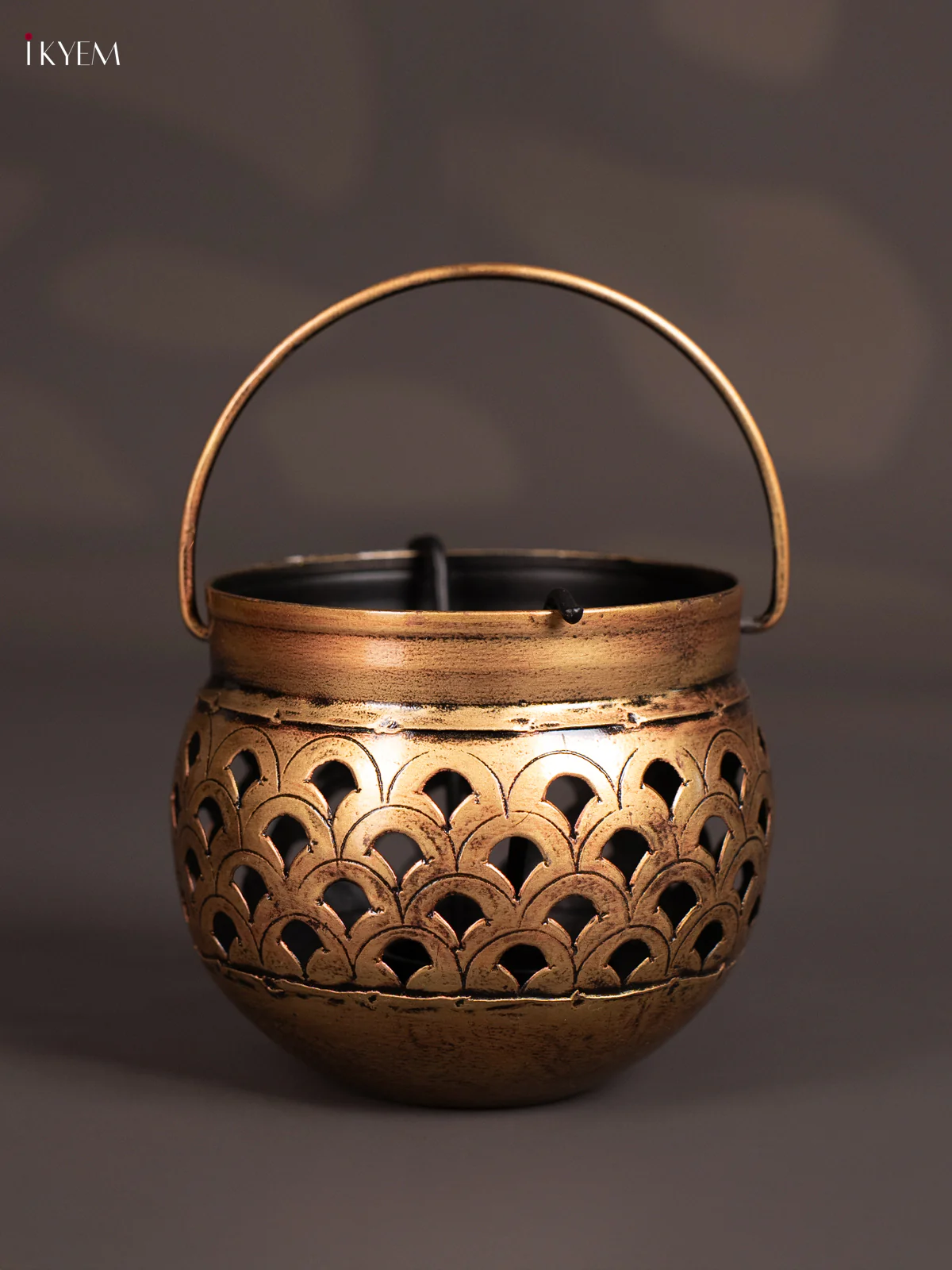 METAL PAINTED TEA LIGHT ROUND SMALL - KN29182