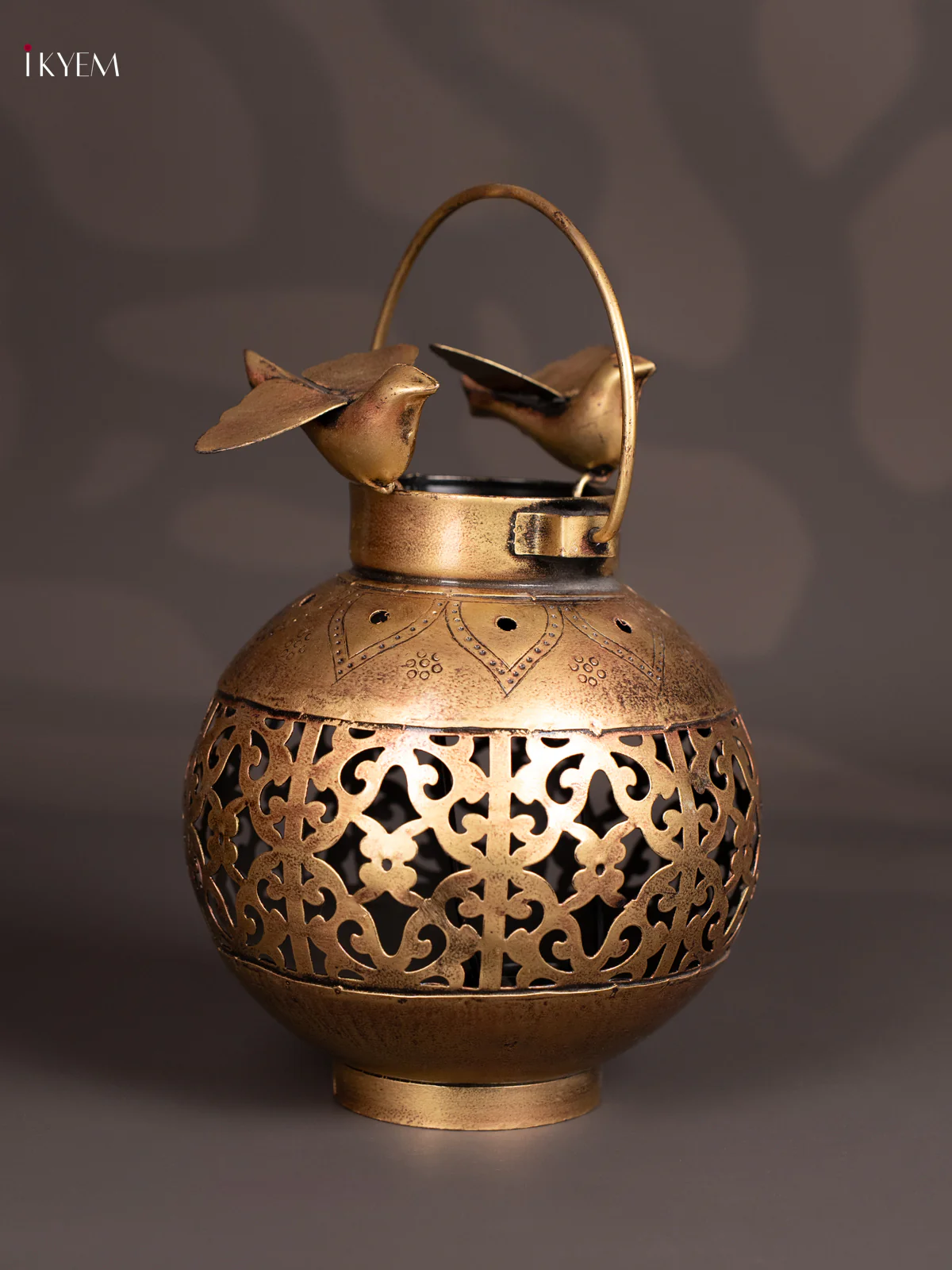 METAL PAINTED TEA LIGHT LANTERN WITH / BIRD - KN29186