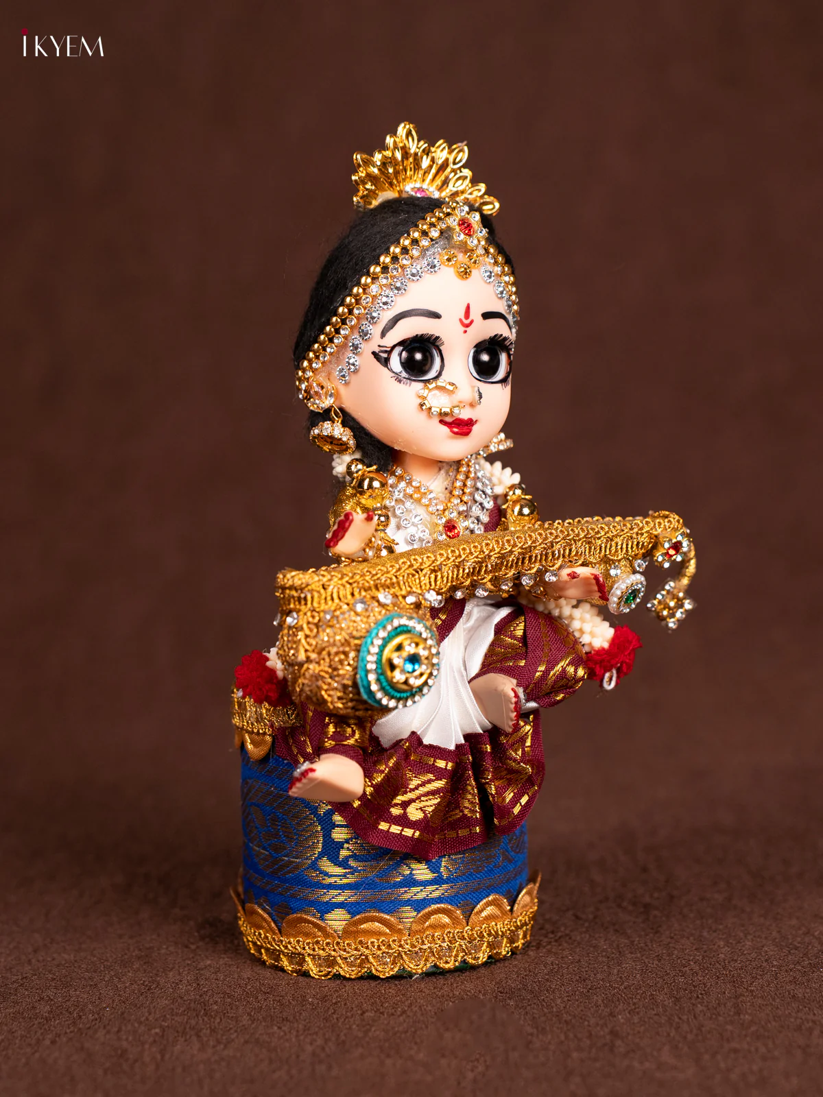 Cute Devi Saraswati Doll Seer Varisai- White with maroon - KN31238 - Image 2