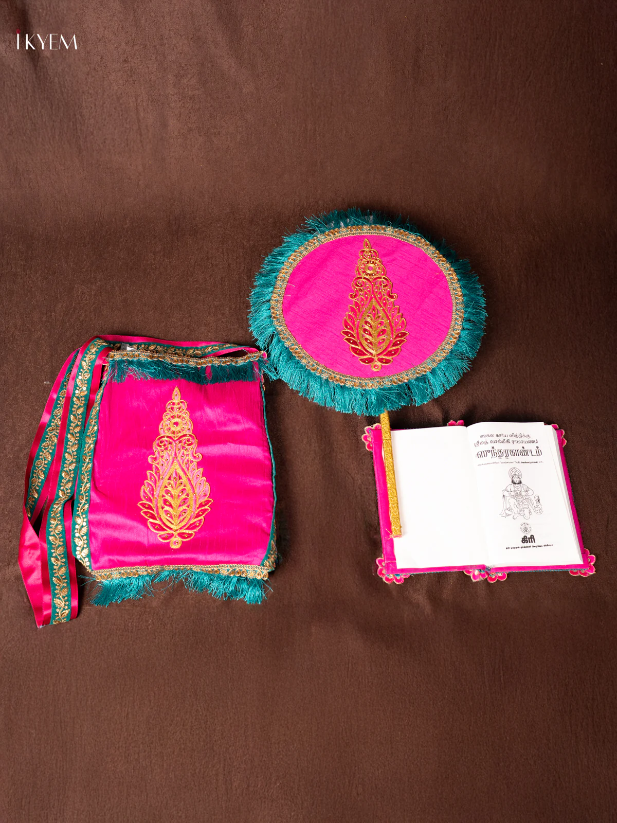 Kasi Yatra Set - Pink and Green - KN31244 - Image 2