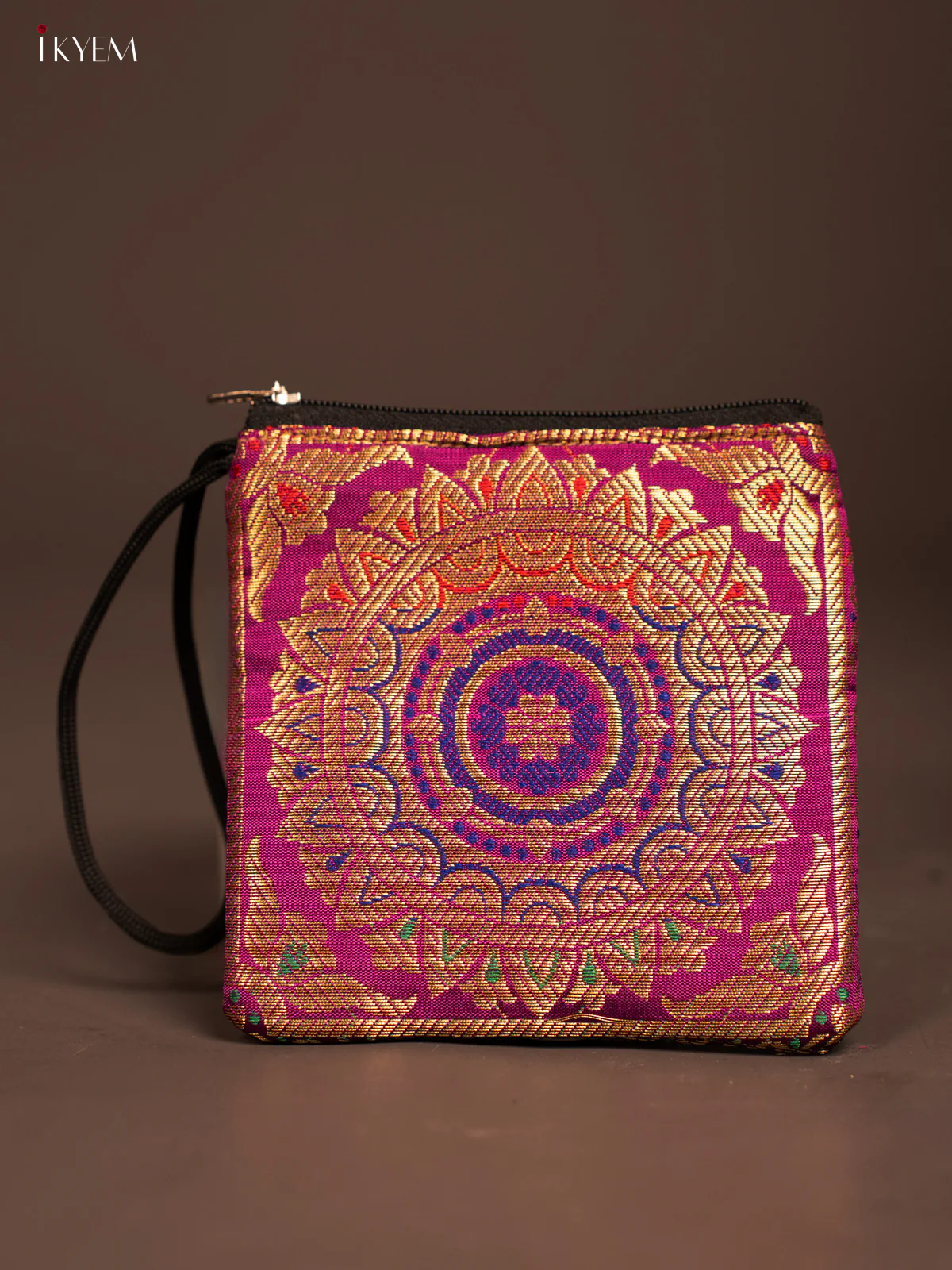 Kolam designed Banarasi Coin Pouch - KF05116 - Image 4