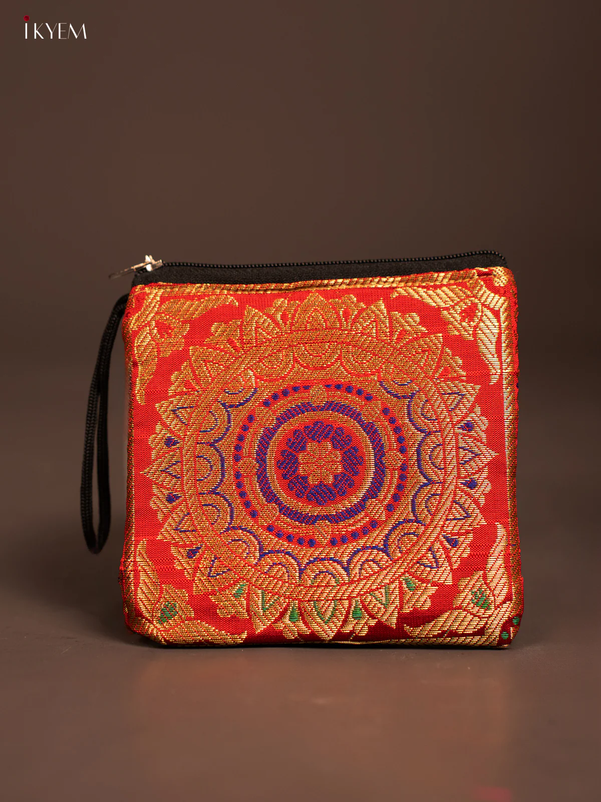 Kolam designed Banarasi Coin Pouch - KF05116 - Image 6