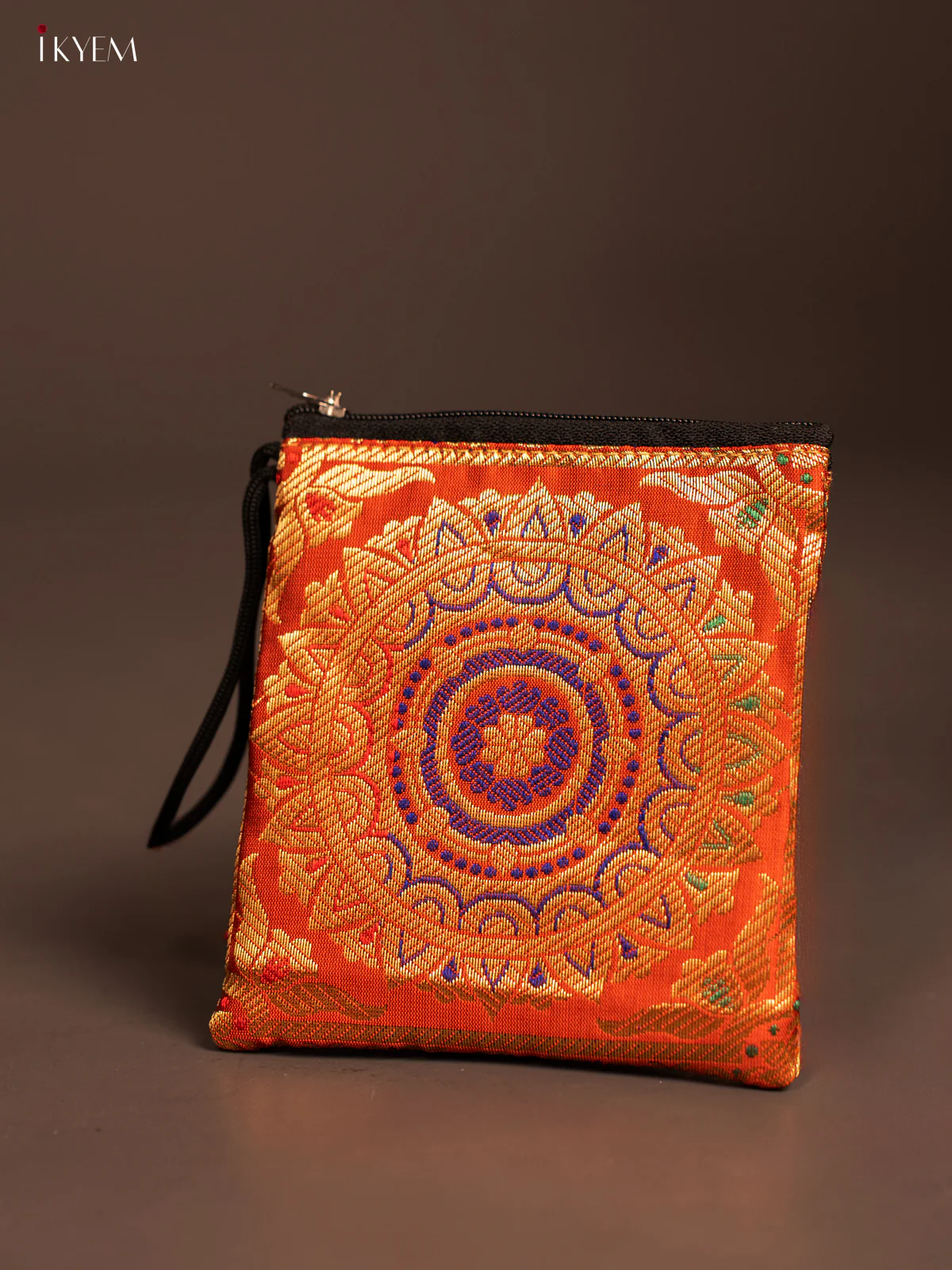Kolam designed Banarasi Coin Pouch - KF05116 - Image 7