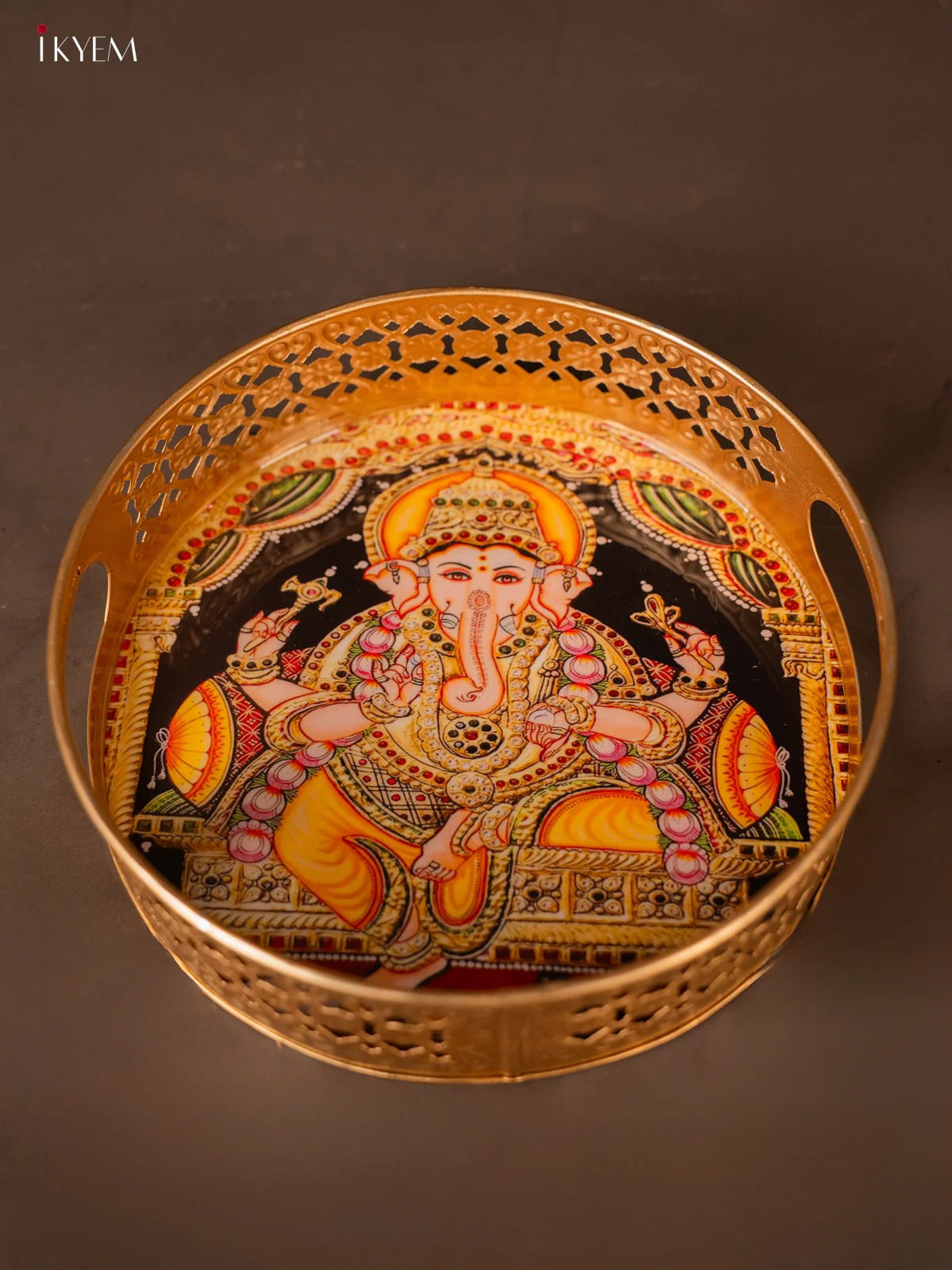 Divine Lord Ganesha in Yellow & Green Metal Tray - KH05144 - Image 4