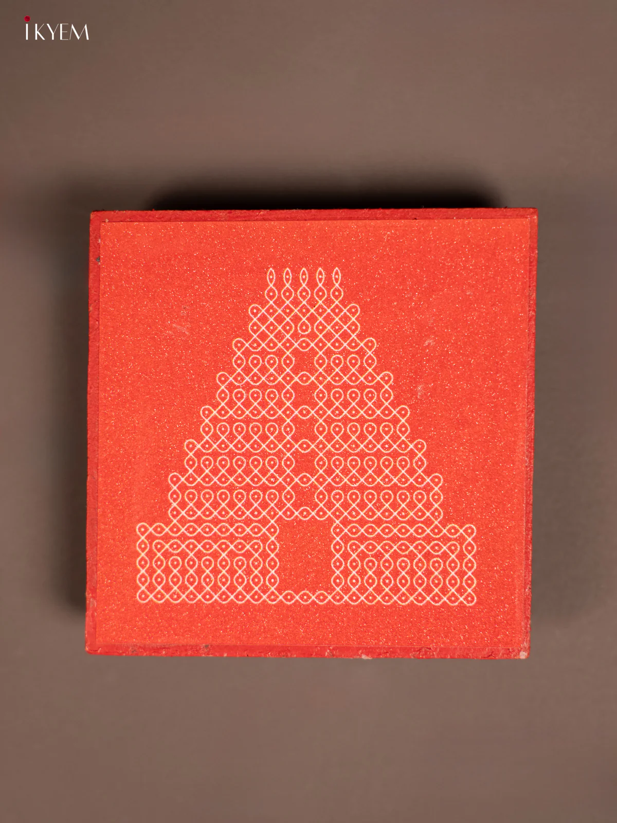 Red Temple Kolam Manai - KE29145
