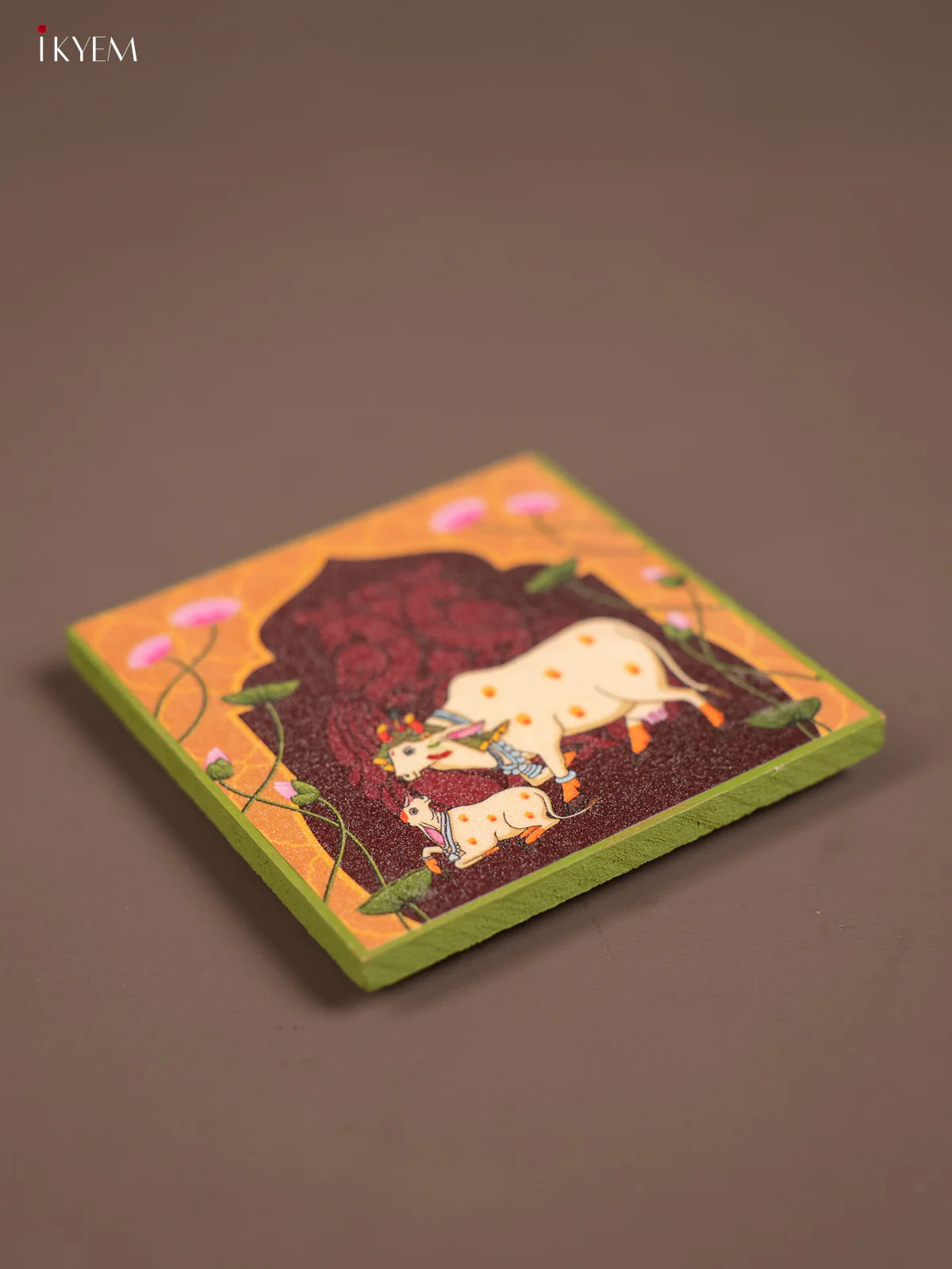 Yellow Pichwai Manai With Cow & Calf Print & Green Border - KE29152 - Image 2