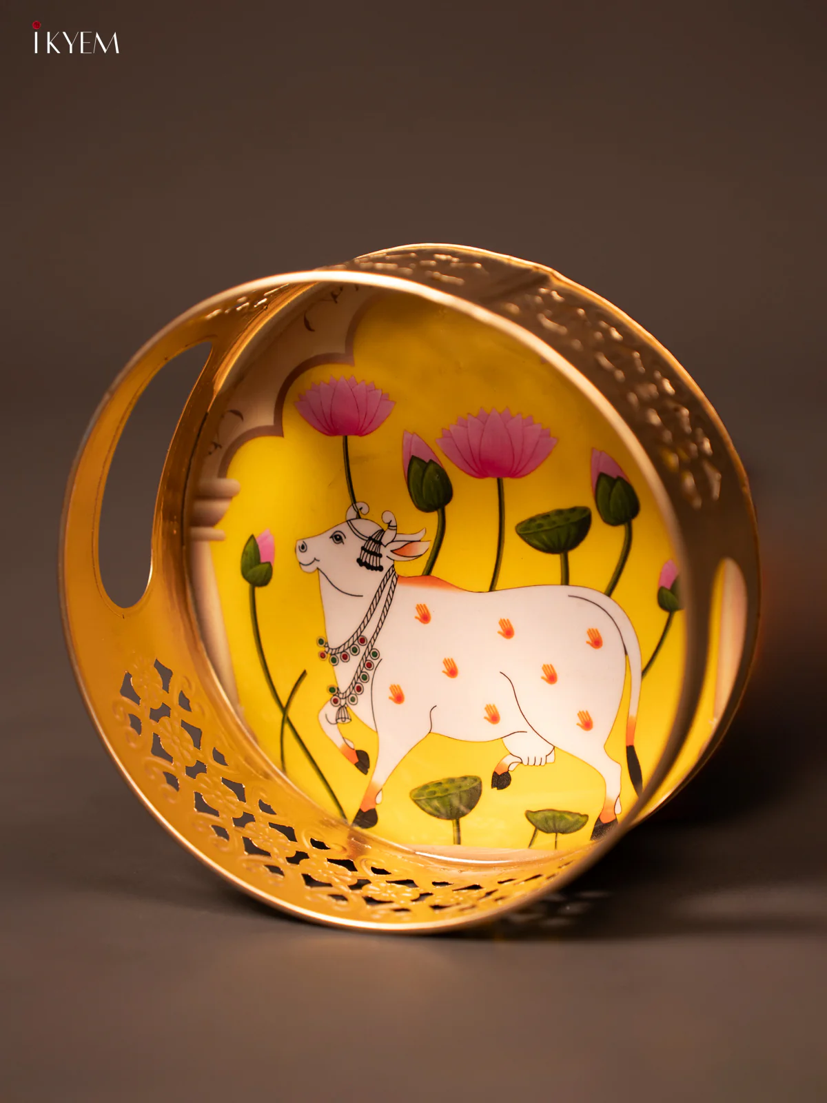 Yellow Pichwai Printed Metal Tray With Cow & Lotus Print - KF19127 - Image 2