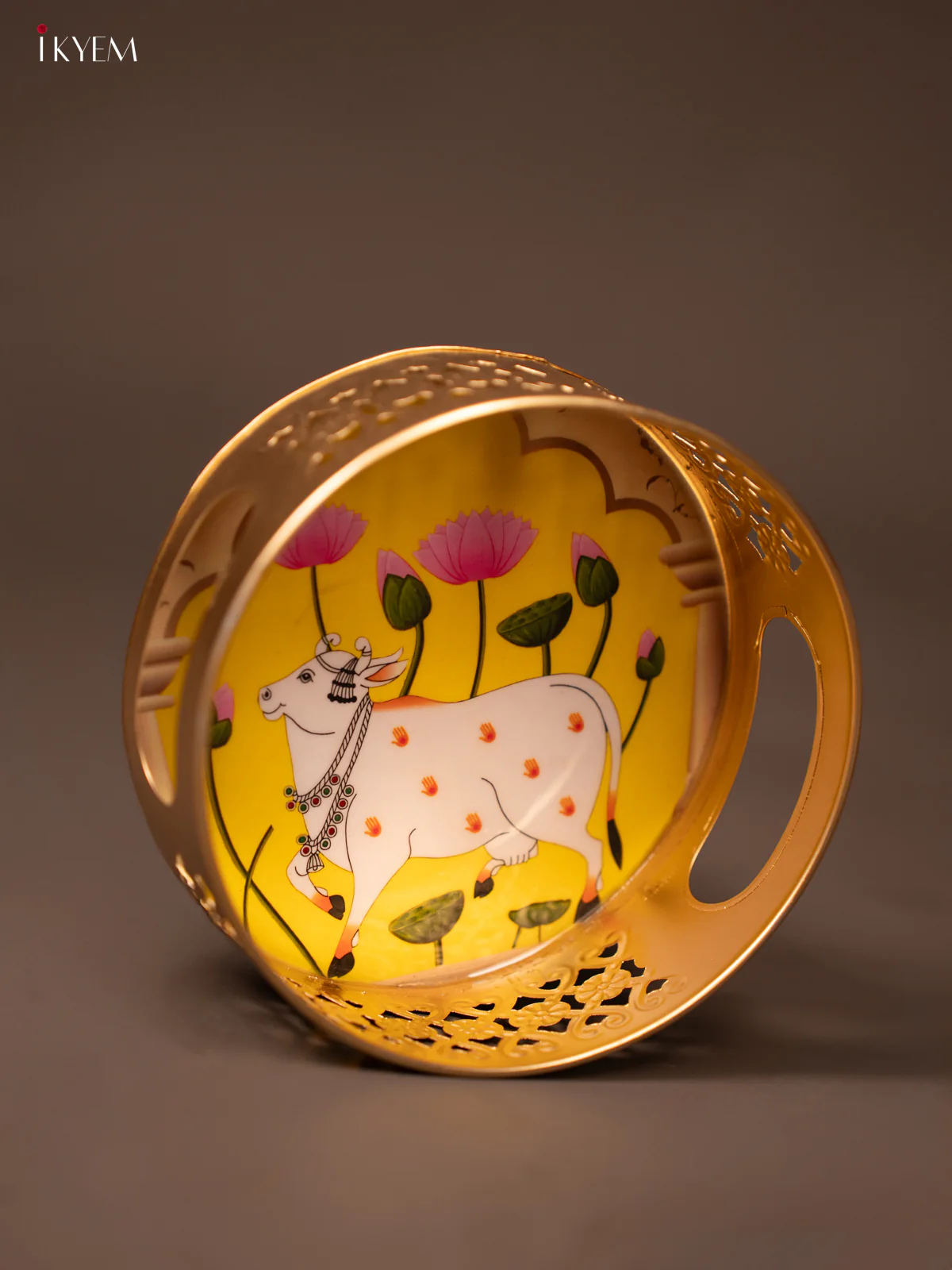 Yellow Pichwai Printed Metal Tray With Cow & Lotus Print - KF19127 - Image 3